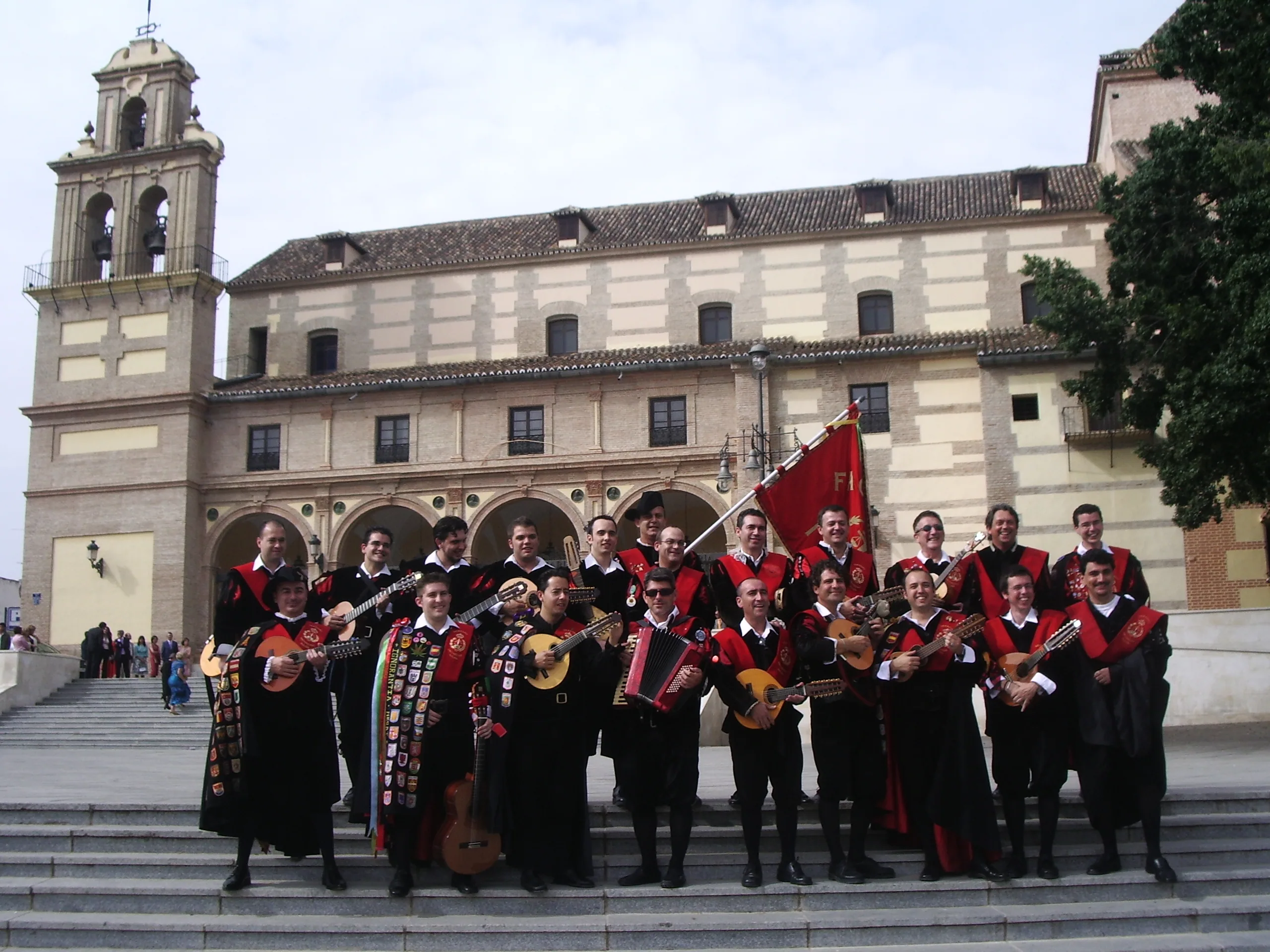 Tuna de Derecho de Málaga en una foto de grupo de los años noventa